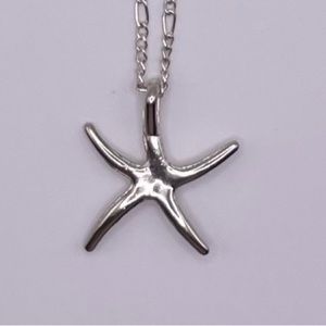 Brand New Silver Tone Sea Star Pendant Necklace